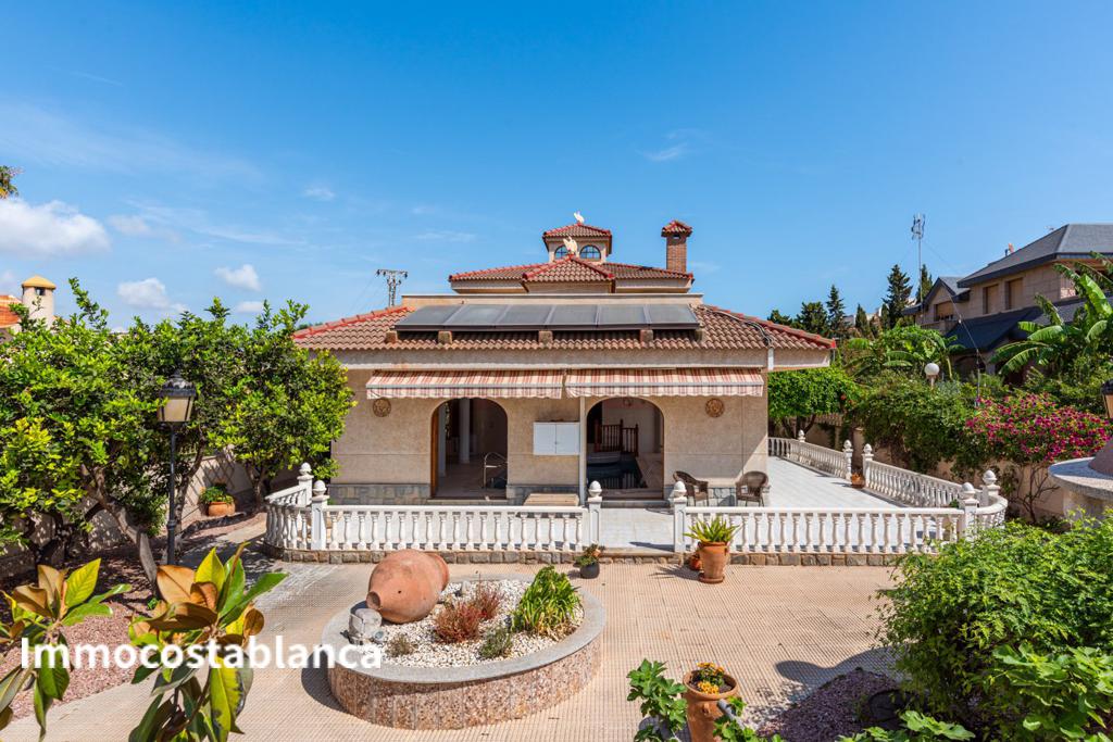 Villa in Torrevieja, 349 m², 650,000 €, photo 8, listing 14469056