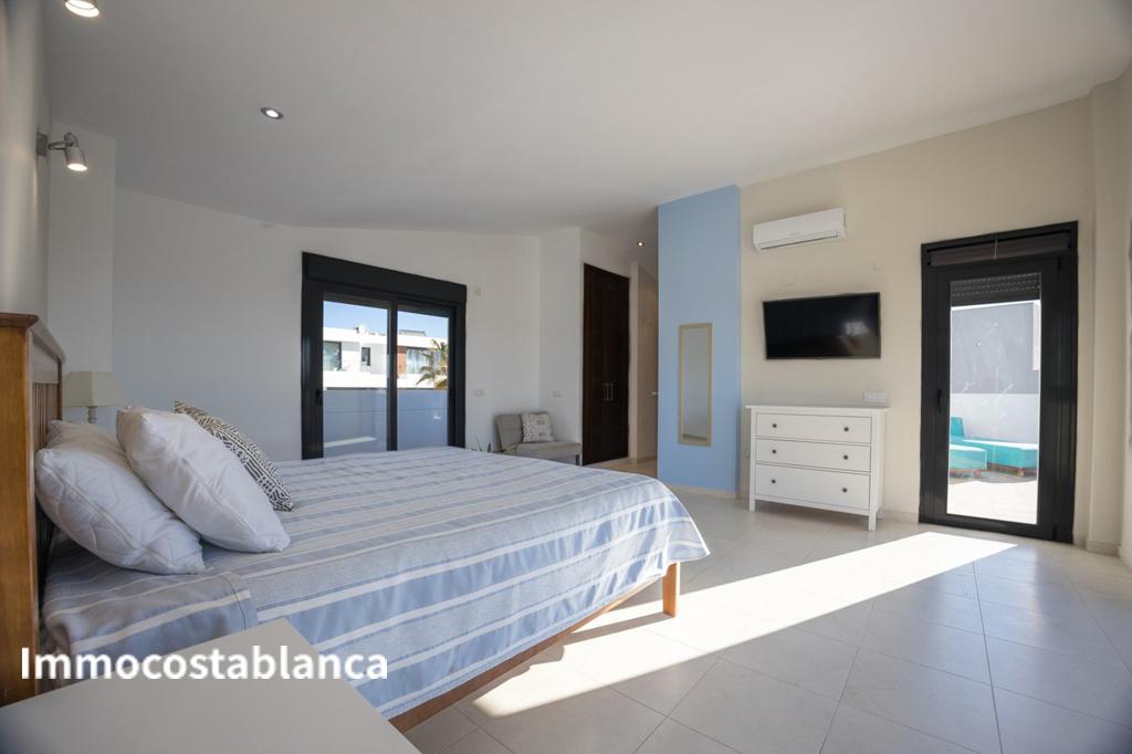 Detached house in Moraira, 500 m², 950,000 €, photo 1, listing 33839848