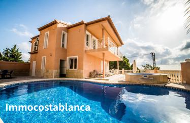 Detached house in Calpe, 300 m²