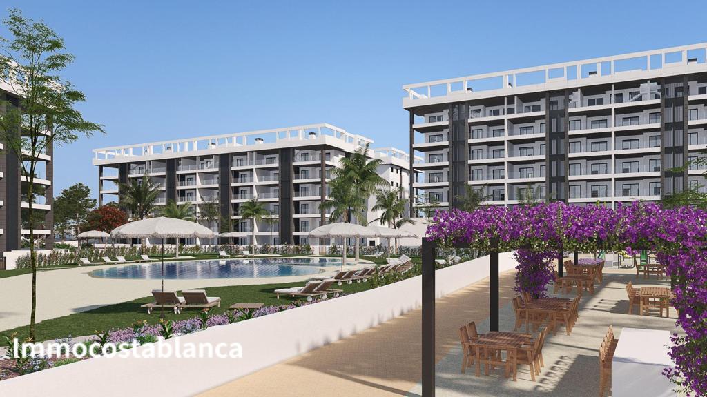 Apartment in Torrevieja, 65 m², 290,000 €, photo 2, listing 25407536