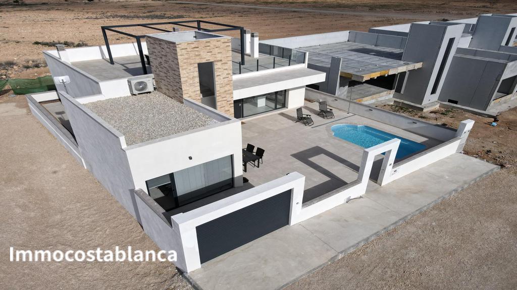 Villa in Alicante, 300 m², 380,000 €, photo 1, listing 65947616
