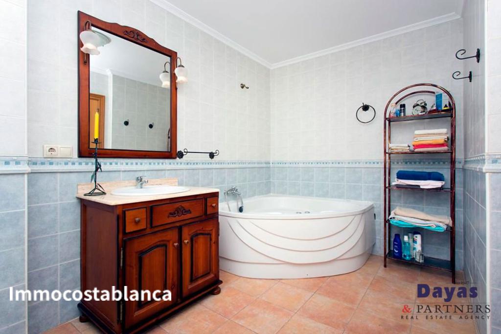 Villa in Torrevieja, 270 m², 370,000 €, photo 5, listing 26980016